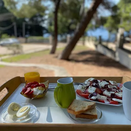 펜션 Dacha Na - Summer By The Sea 니키티